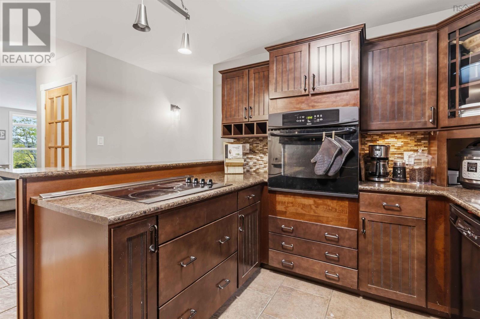 100 Clayton Drive, Hubbards, Nova Scotia  B0J 1T0 - Photo 10 - 202612906