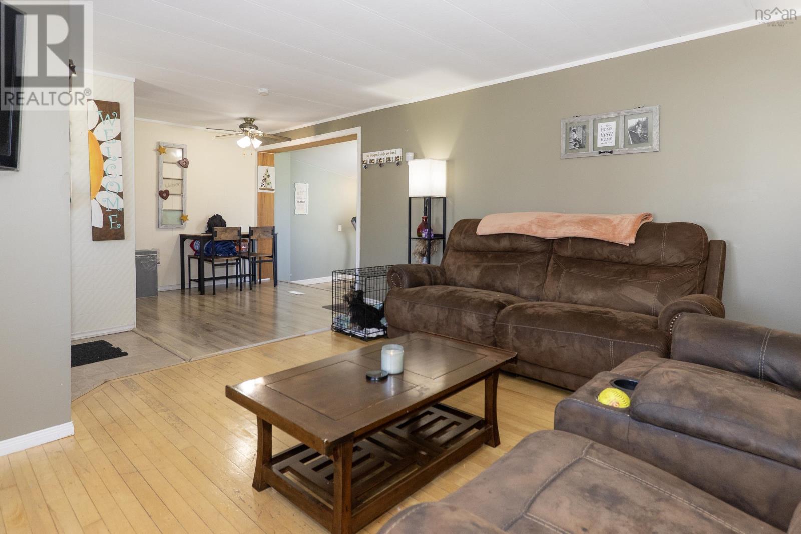 16 Lorne Crescent, Amherst, Nova Scotia  B4H 4B7 - Photo 8 - 202612911