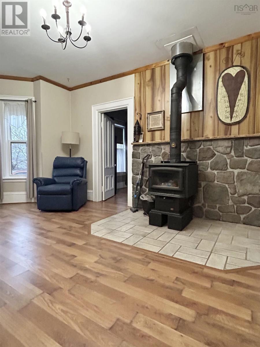 12 Hector Street, Port Maitland, Nova Scotia  B5A 5R8 - Photo 5 - 202613148