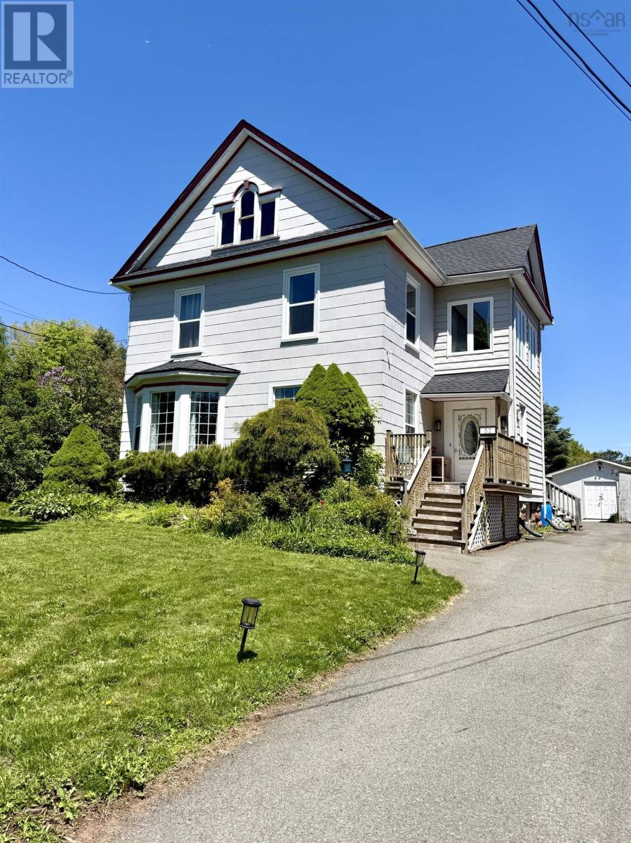 52 Rupert Street, Amherst, Nova Scotia  B4H 3R6 - Photo 2 - 202613160