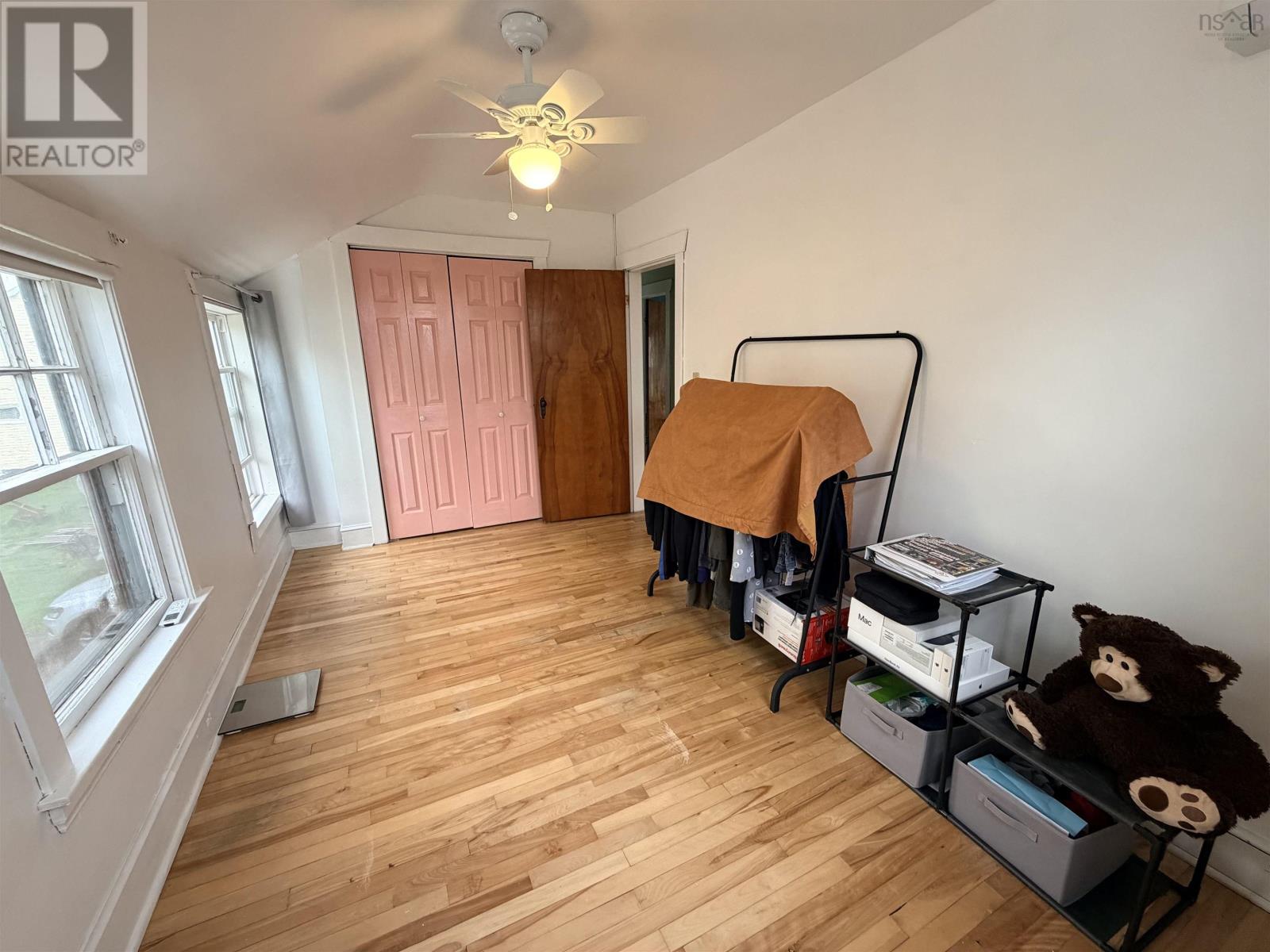 215 Cottage Road, Sydney, Nova Scotia  B1P 2E7 - Photo 14 - 202613165