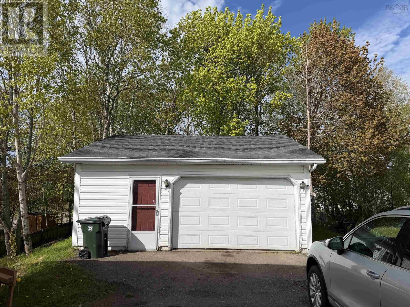 215 Cottage Road, Sydney, Nova Scotia  B1P 2E7 - Photo 19 - 202613165