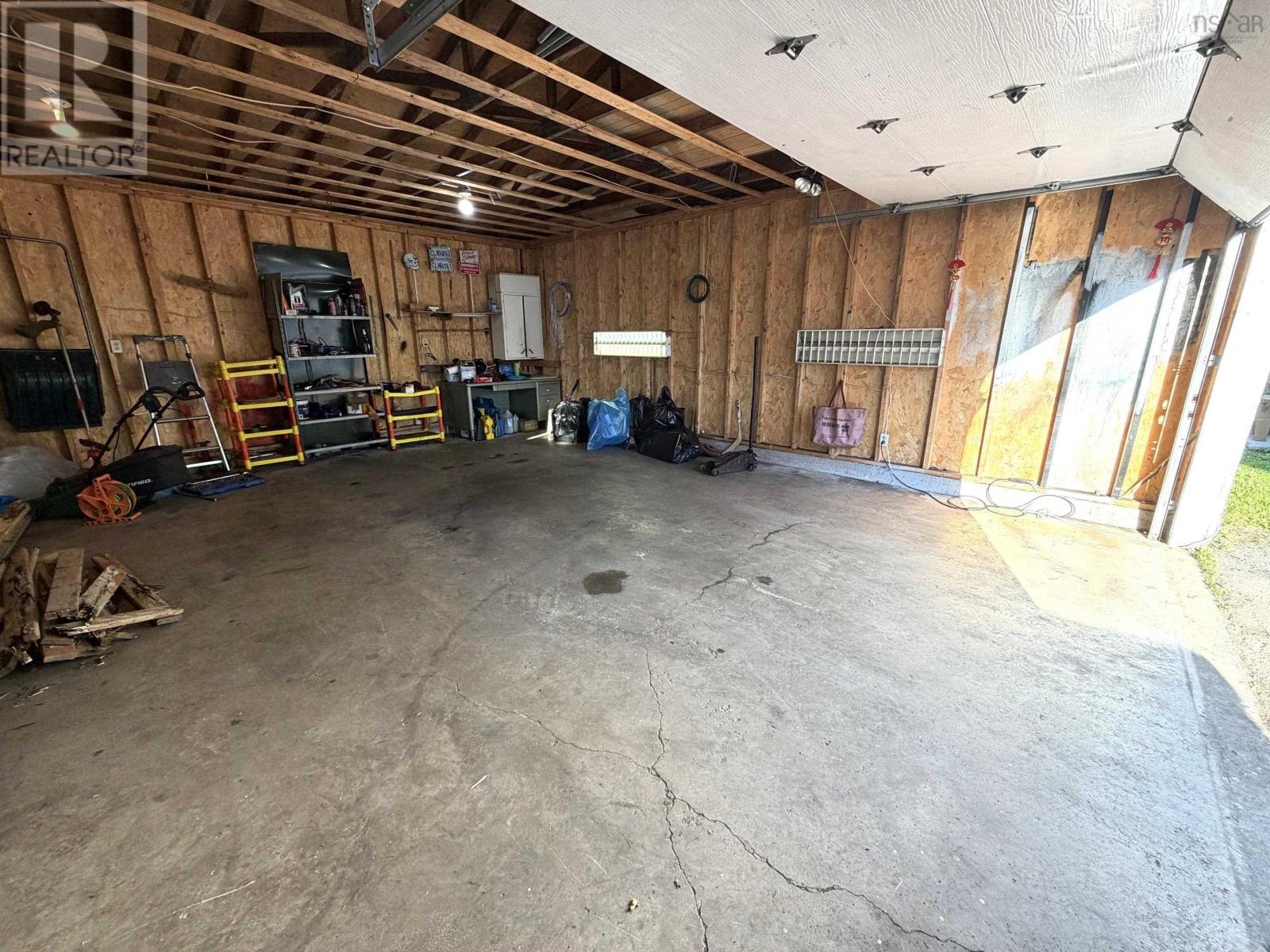 215 Cottage Road, Sydney, Nova Scotia  B1P 2E7 - Photo 21 - 202613165