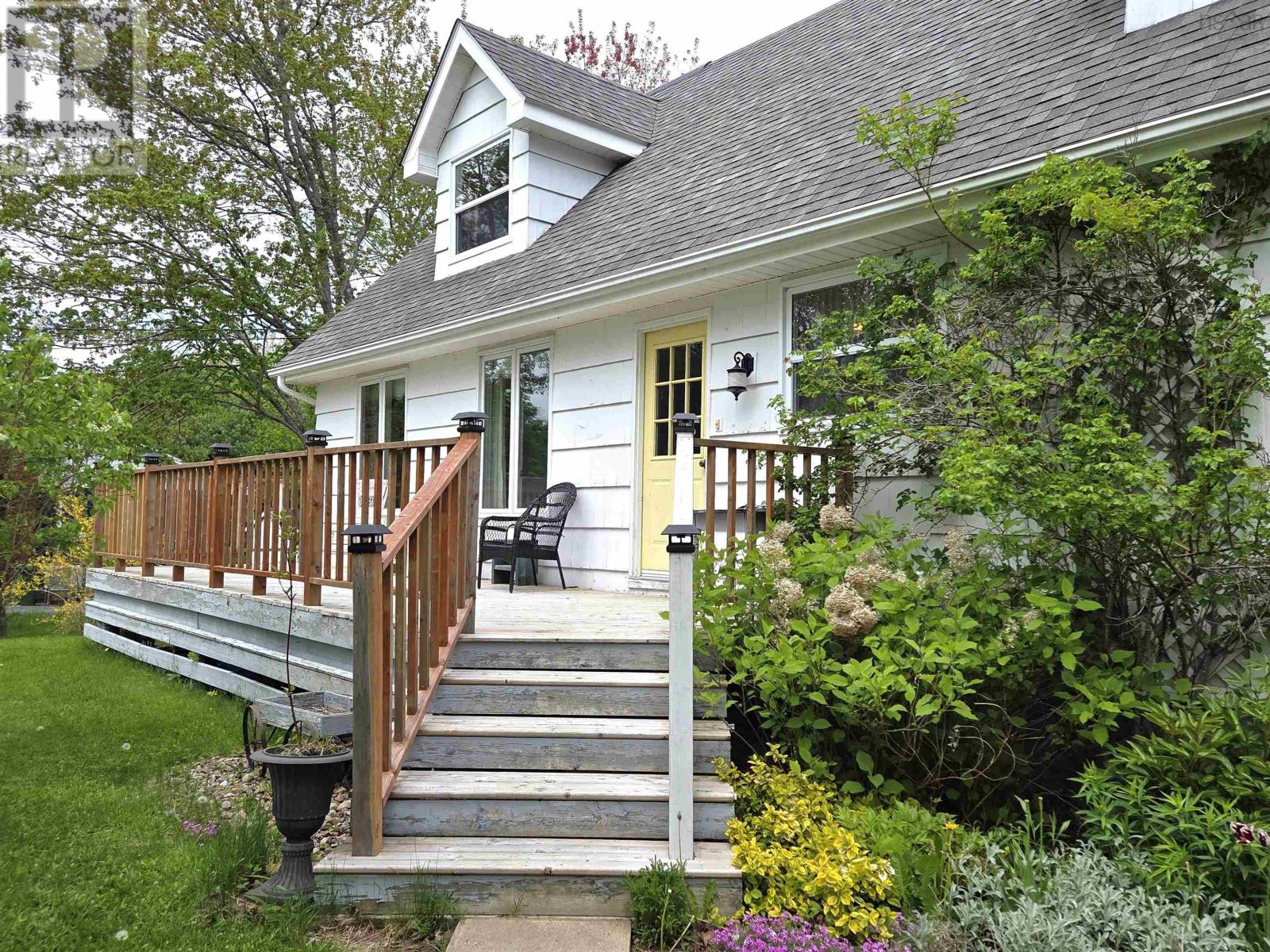 172 Ponderosa Drive, Lake Echo, Nova Scotia  B3E 1E1 - Photo 2 - 202613185