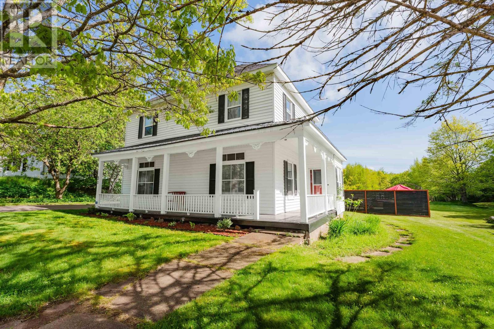 51 James Street, Oxford, Nova Scotia  B0M 1P0 - Photo 2 - 202613205