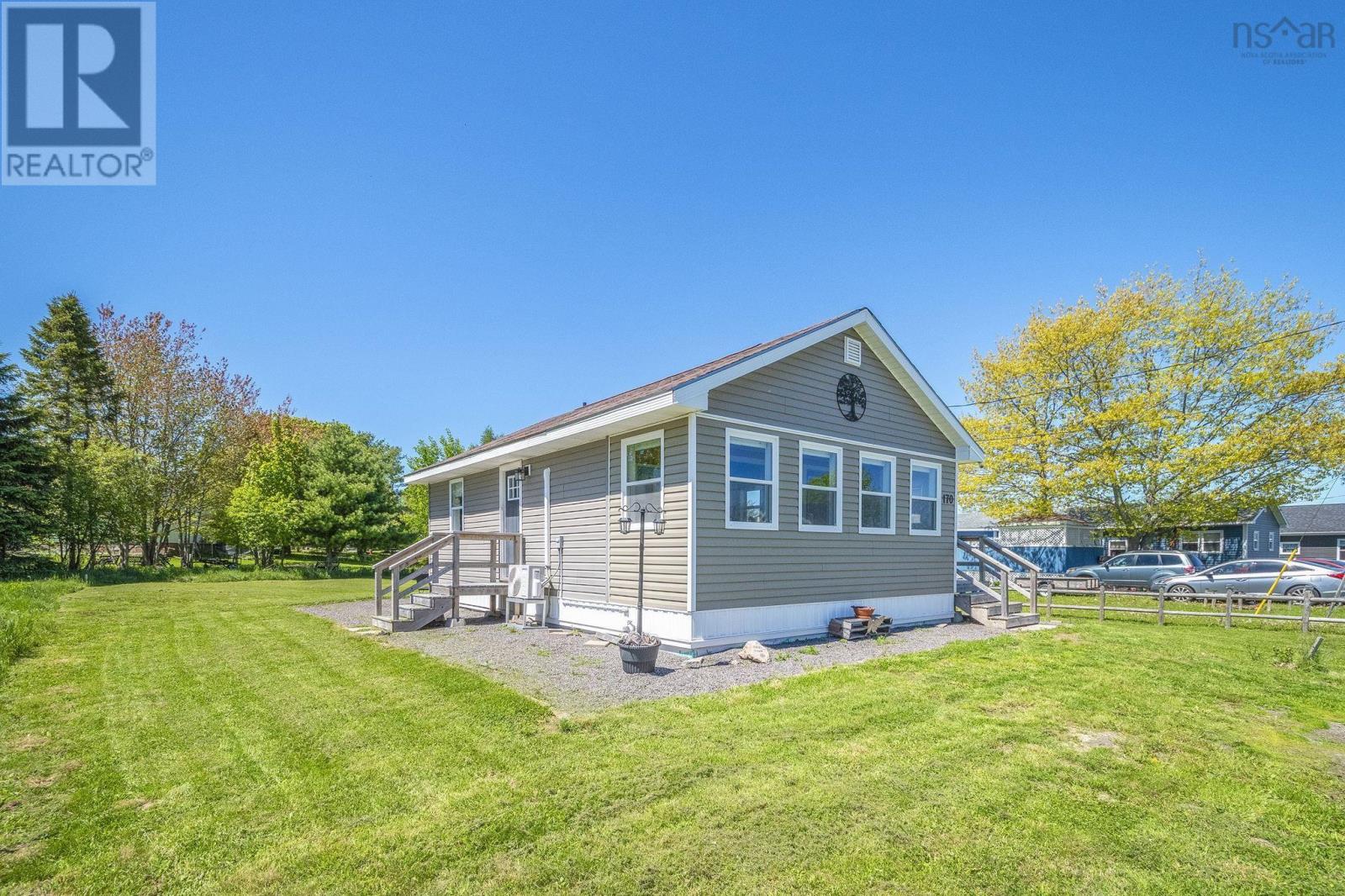 170 Oak Street, Pictou, Nova Scotia  B0N 1C0 - Photo 2 - 202613315