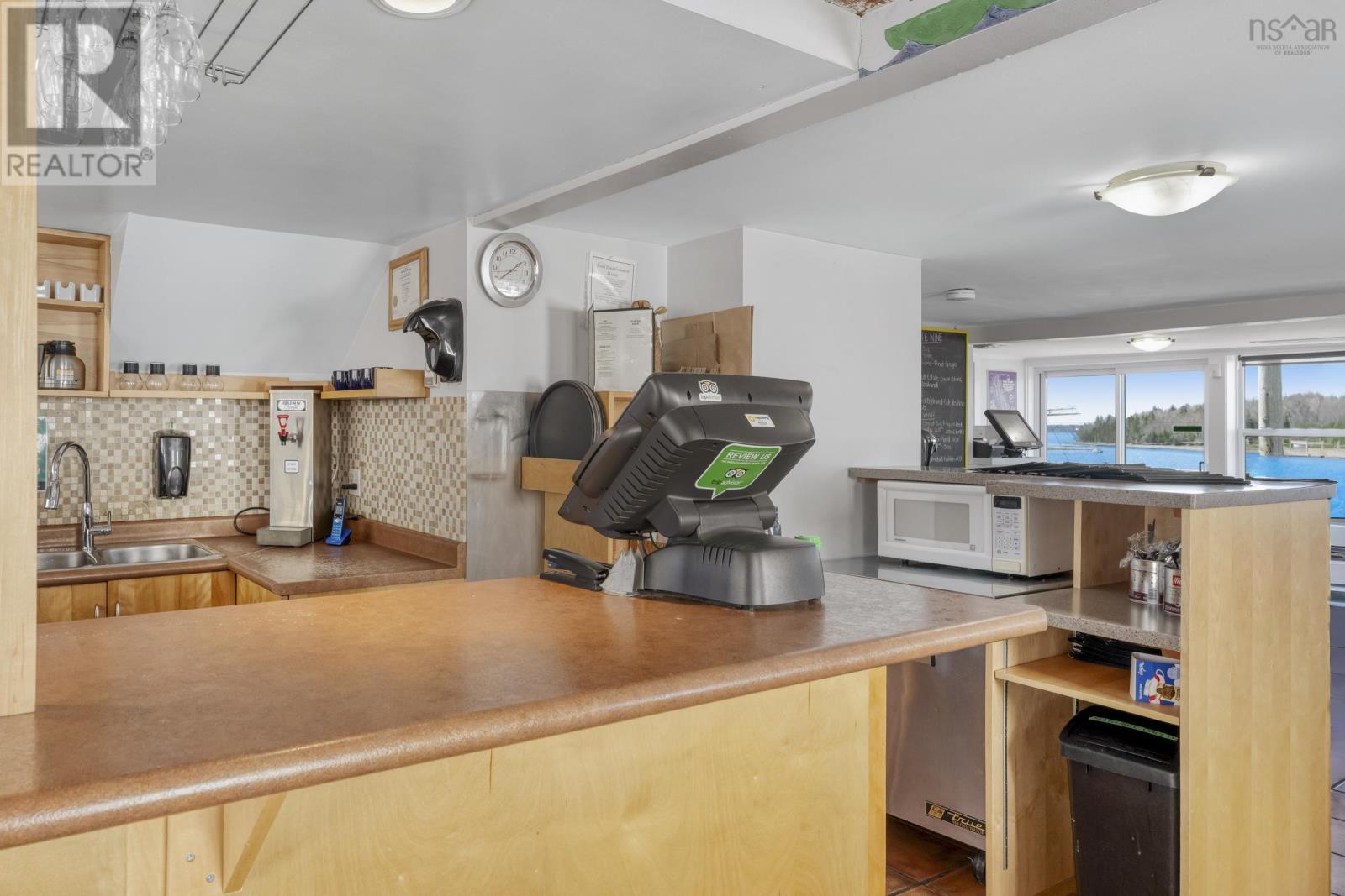 100 Montague Street, Lunenburg, Nova Scotia  B0J 2C0 - Photo 46 - 202613351