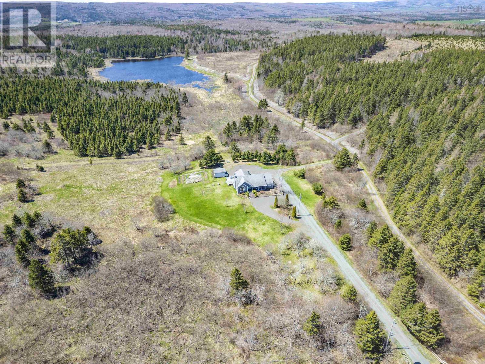 2897 Highway#7, Ashdale, Nova Scotia  B2G 2L3 - Photo 4 - 202613412