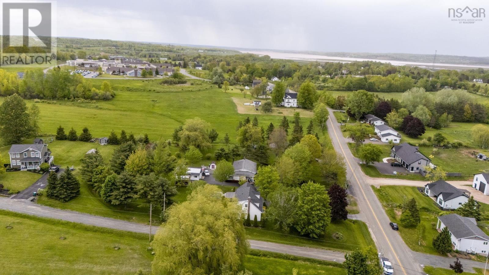 258 Falmouth Dyke Road, Falmouth, Nova Scotia  B0P 1L0 - Photo 4 - 202613536