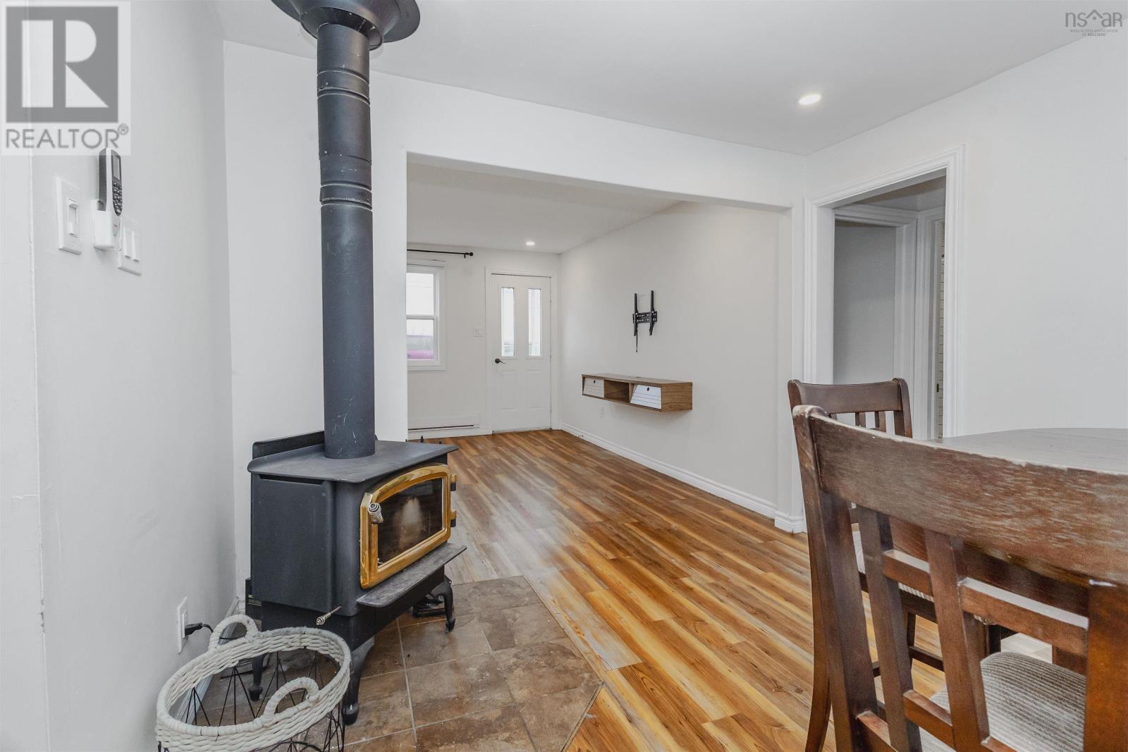 30 St Thomas Avenue, Mira Road, Nova Scotia  B1P 3G2 - Photo 15 - 202613543