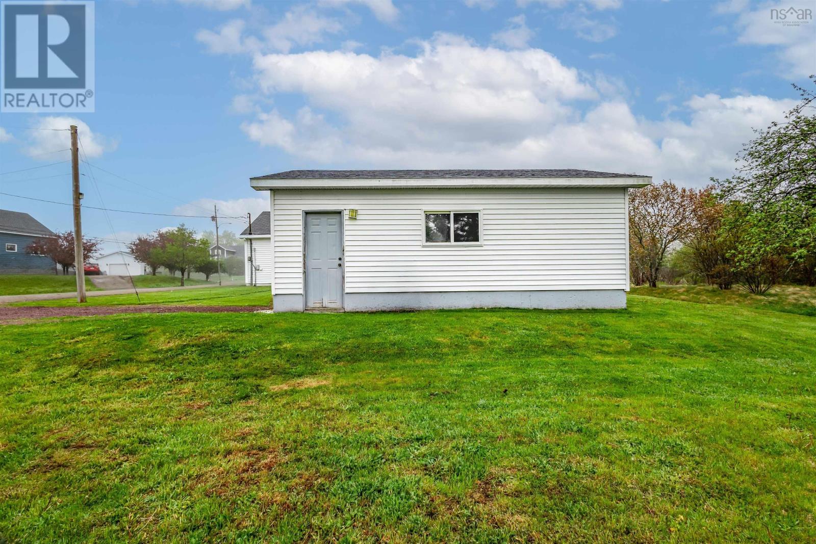 30 St Thomas Avenue, Mira Road, Nova Scotia  B1P 3G2 - Photo 4 - 202613543