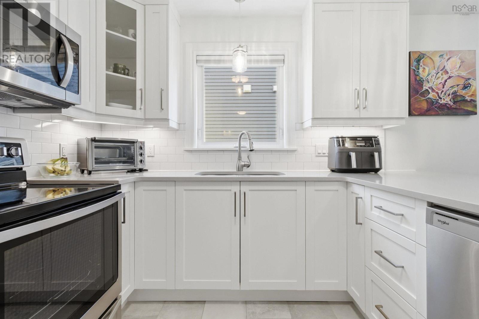 8 Goldenrod Court Court, Falmouth, Nova Scotia  B0N 2A0 - Photo 6 - 202613582