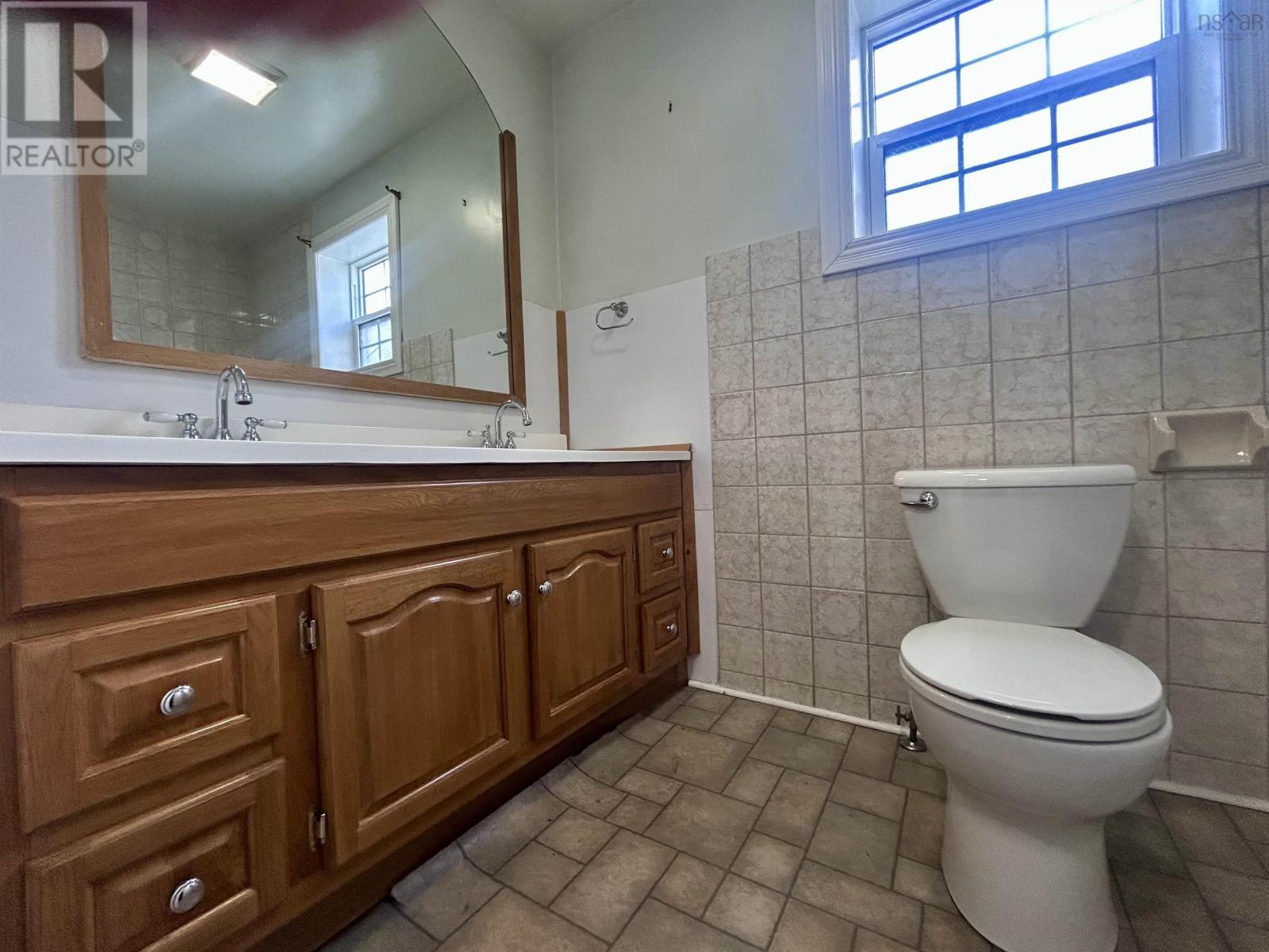 102 North Foord Street, Stellarton, Nova Scotia  B0K 1S0 - Photo 20 - 202613608