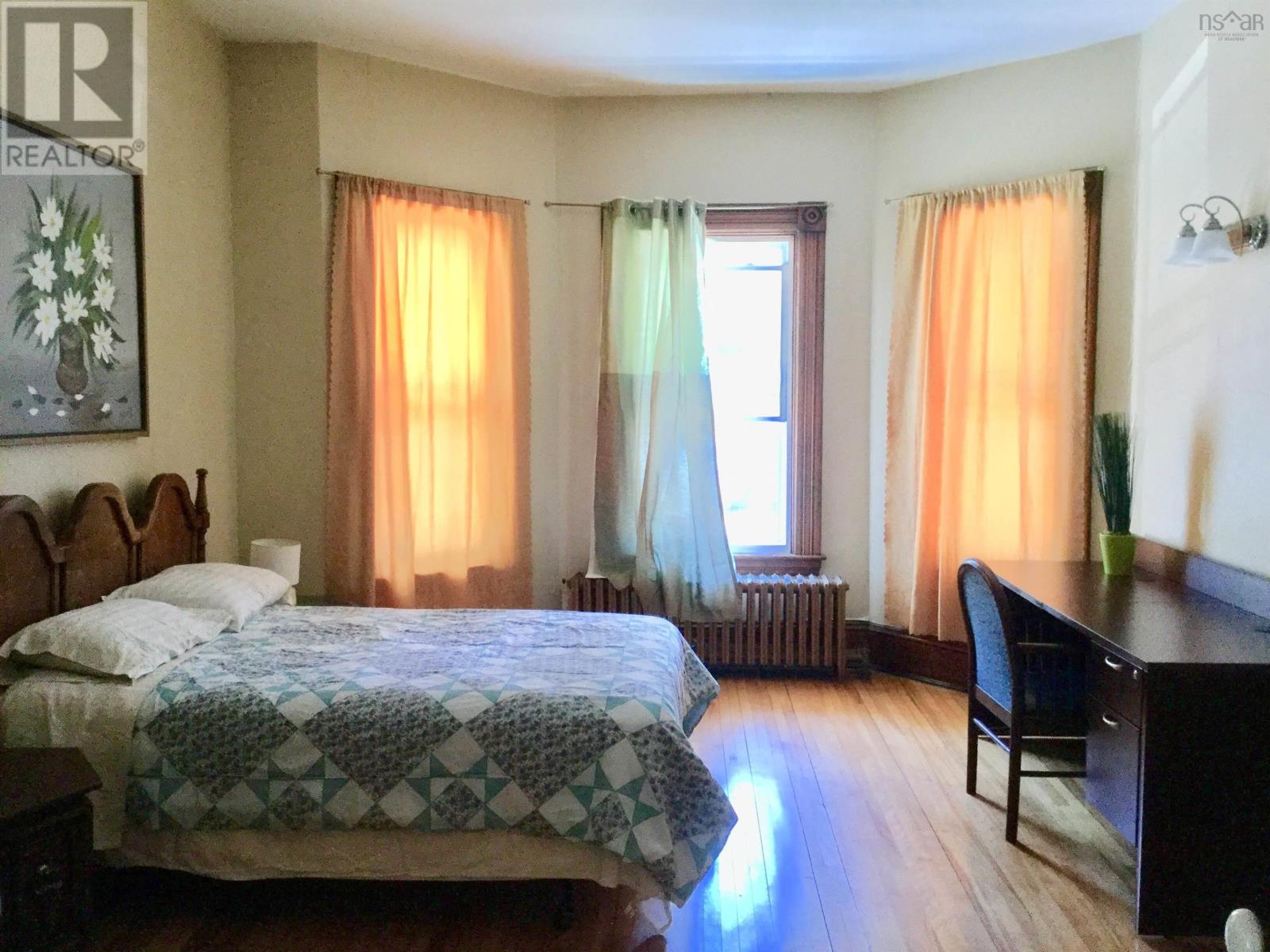 257 Bentinck Street, Cape Breton, Nova Scotia  B1P 1H1 - Photo 4 - 202613708