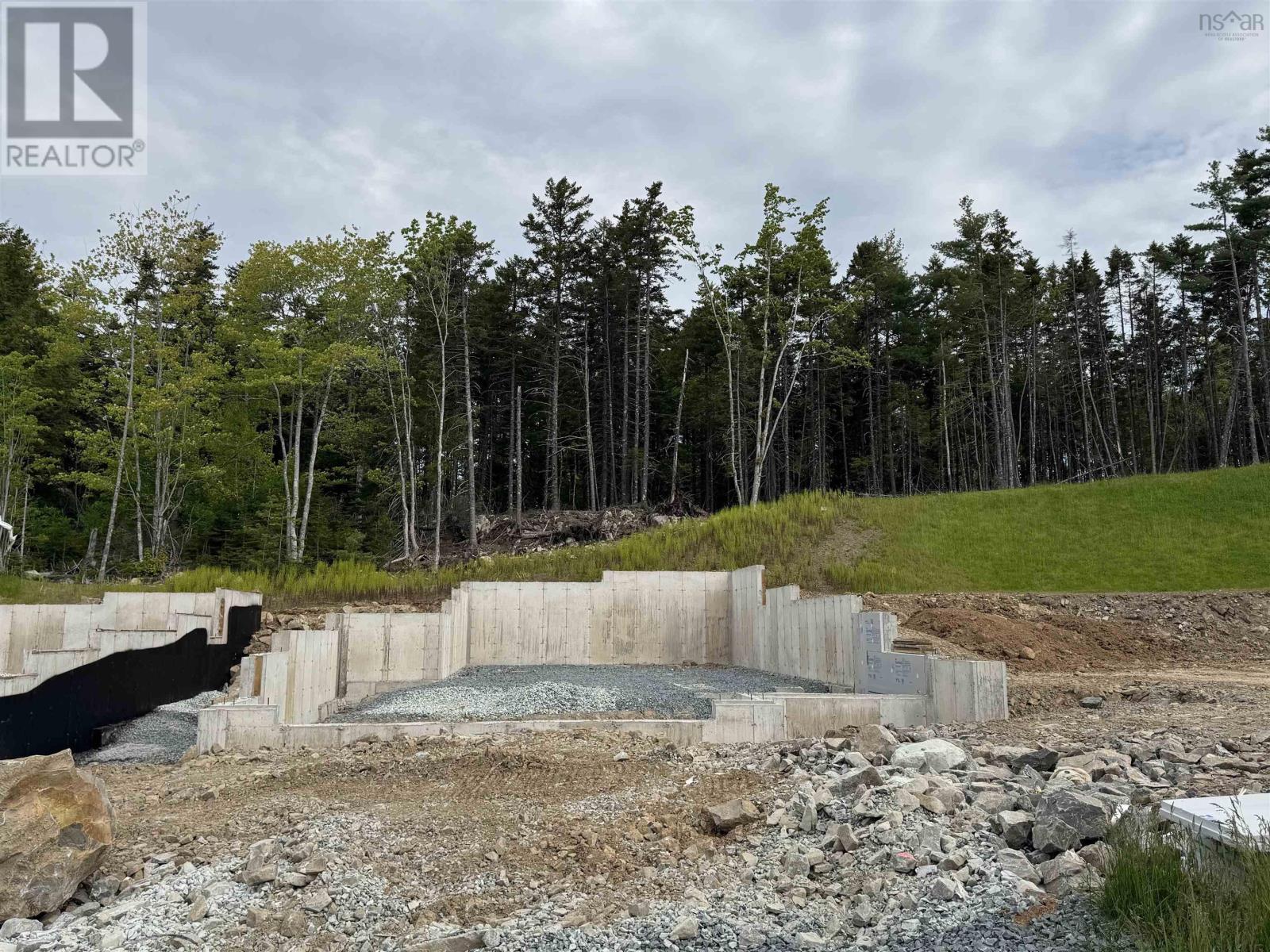 Gar27 130 Garvey Court, Bedford, Nova Scotia  B4B 1L1 - Photo 2 - 202613840