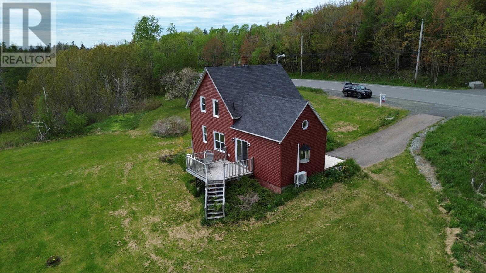 9296 19 Highway, Dungarry, Nova Scotia  B0E 2W0 - Photo 2 - 202613954
