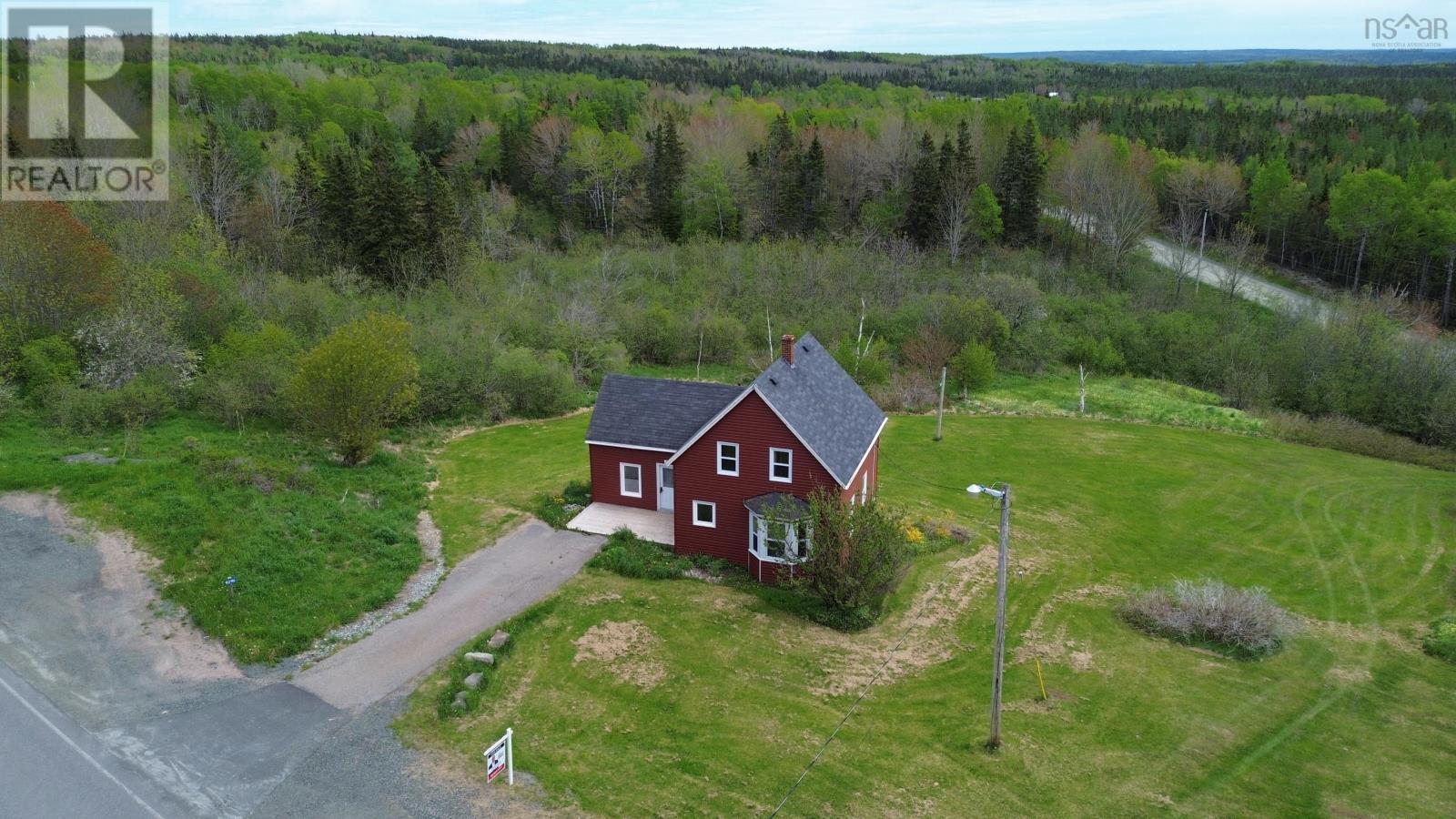 9296 19 Highway, Dungarry, Nova Scotia  B0E 2W0 - Photo 5 - 202613954