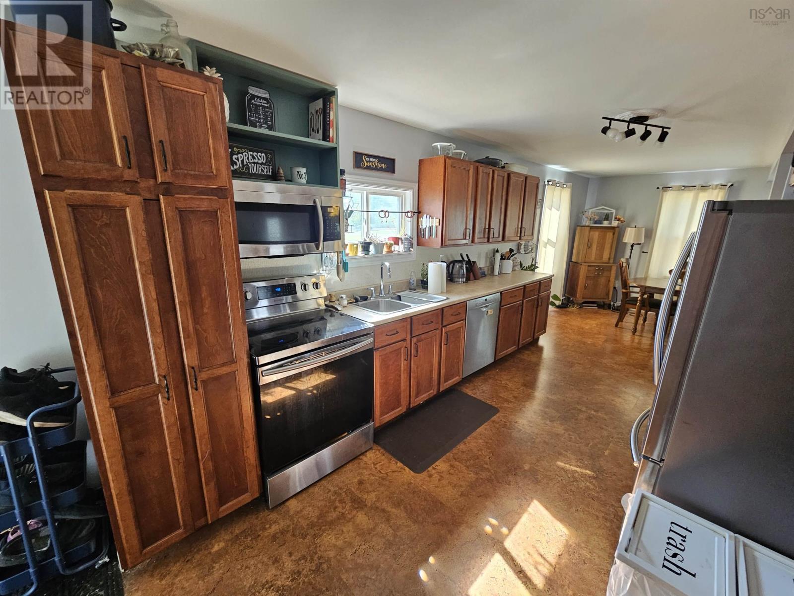 3 Beacon Street, Amherst, Nova Scotia  B4H 1P1 - Photo 10 - 202613970