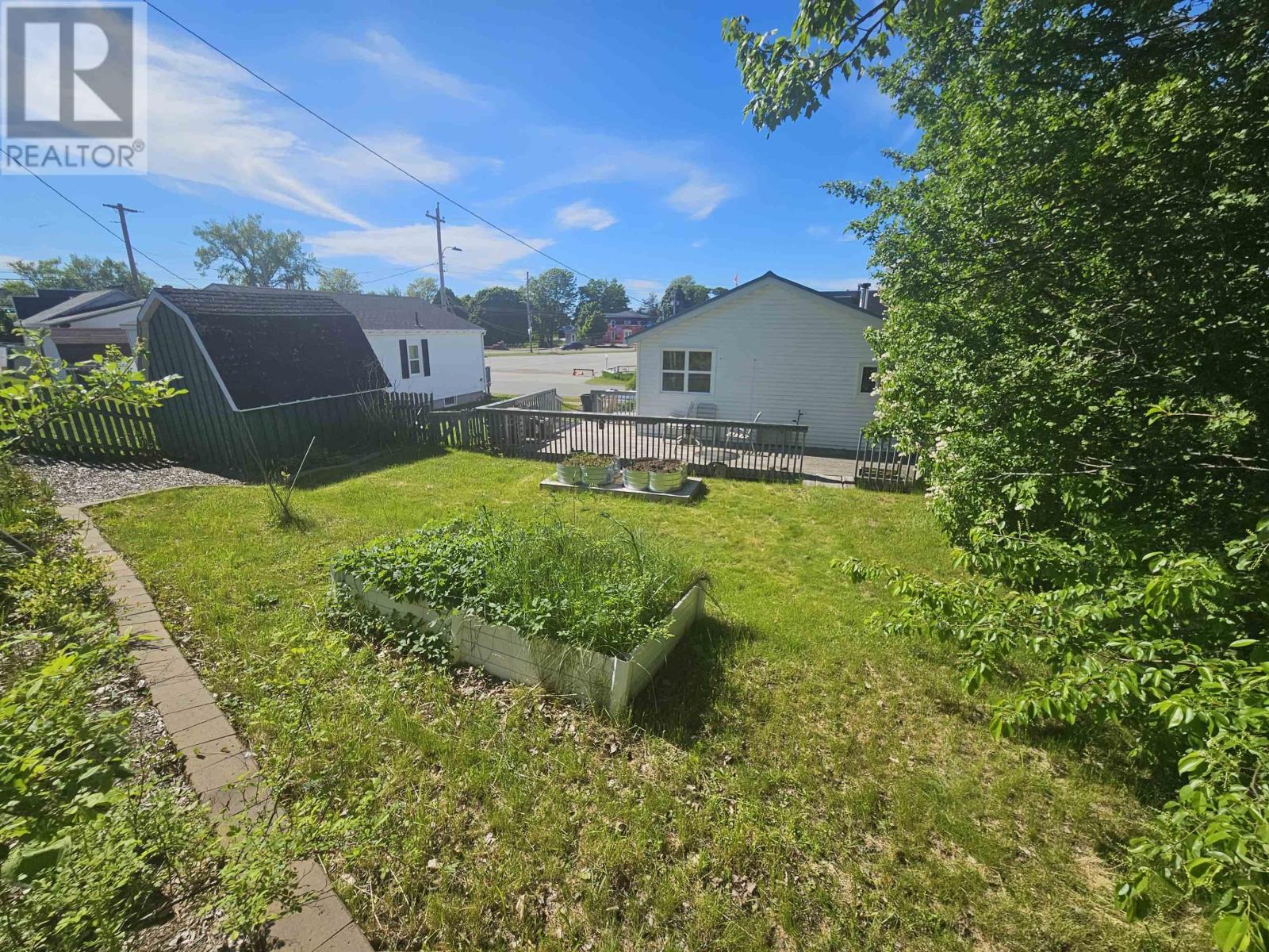 3 Beacon Street, Amherst, Nova Scotia  B4H 1P1 - Photo 6 - 202613970