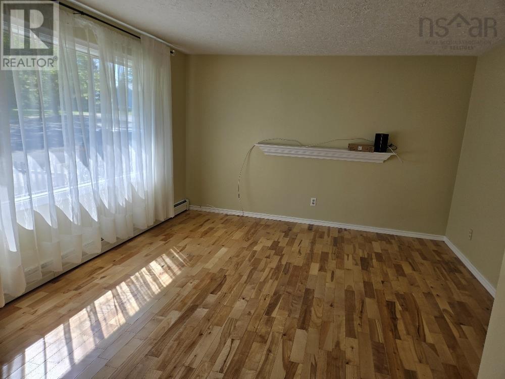 42 Mclean Street, Truro, Nova Scotia  B2N 4W1 - Photo 12 - 202613974