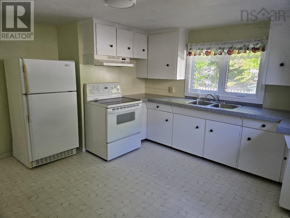 42 Mclean Street, Truro, Nova Scotia  B2N 4W1 - Photo 5 - 202613974