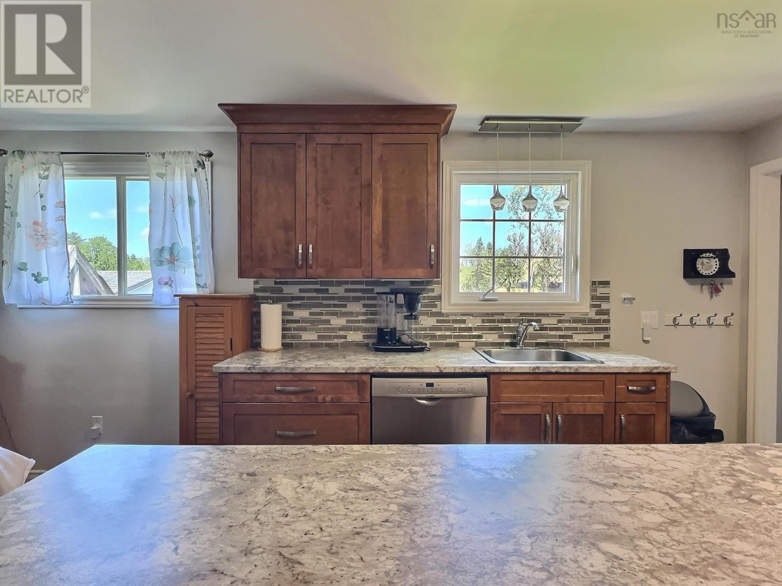 17 Alderney Drive, Enfield, Nova Scotia  B2T 1J7 - Photo 3 - 202613981