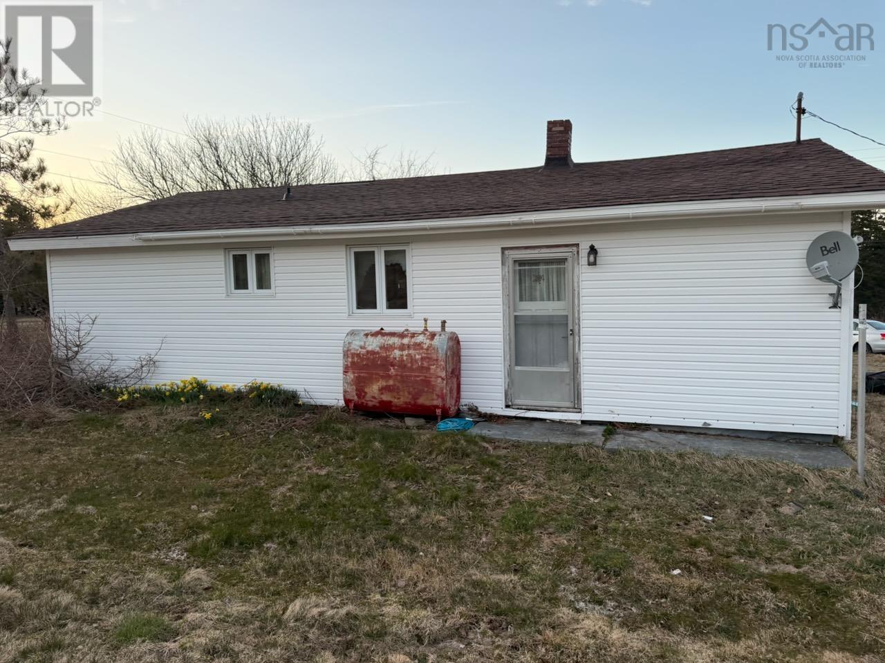 307 Donkin Highway, Donkin, Nova Scotia  B1A 6W7 - Photo 2 - 202614009