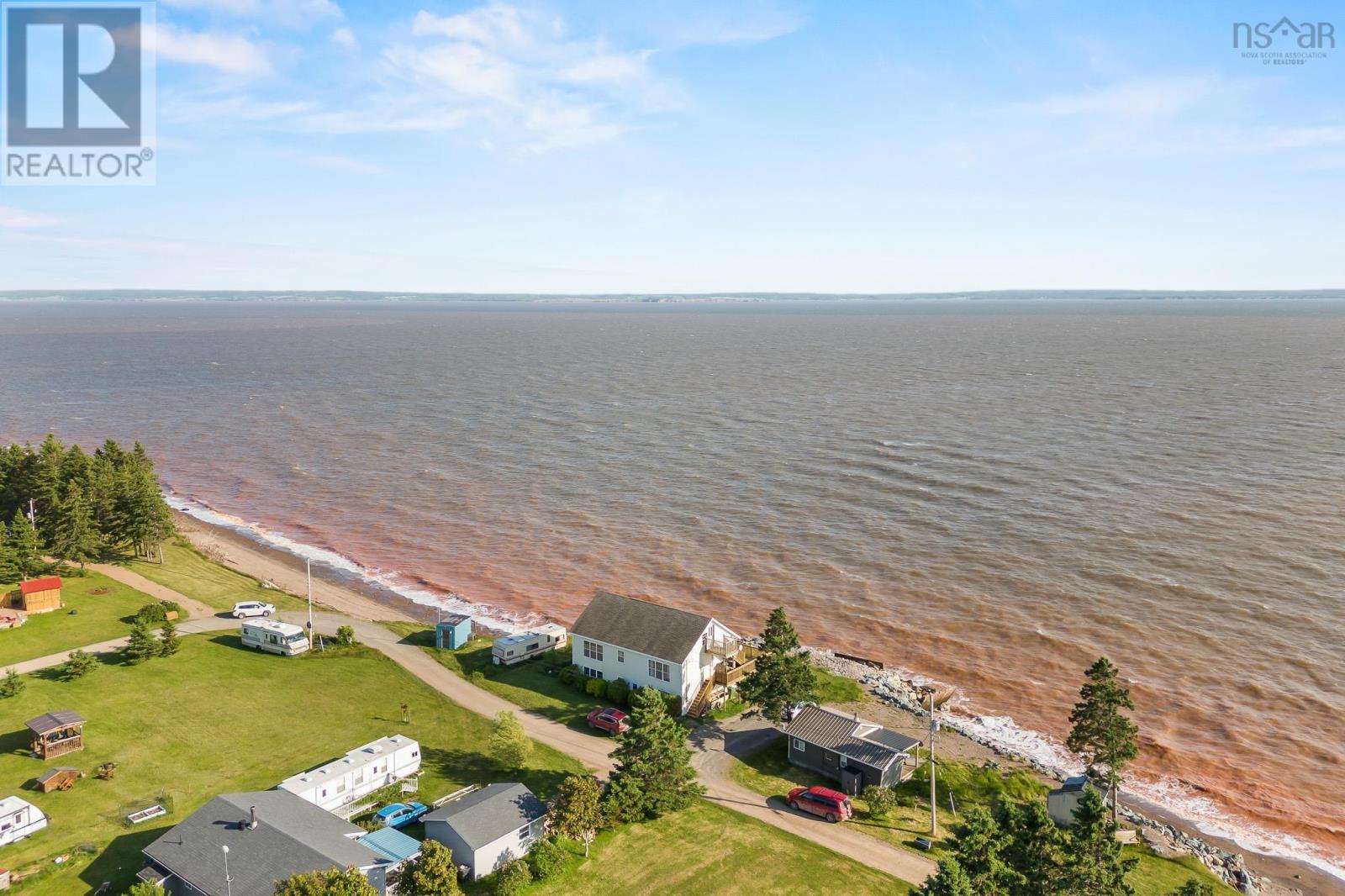 32 Evergreen Court, Bass River, Nova Scotia  B0M 1B0 - Photo 4 - 202614030
