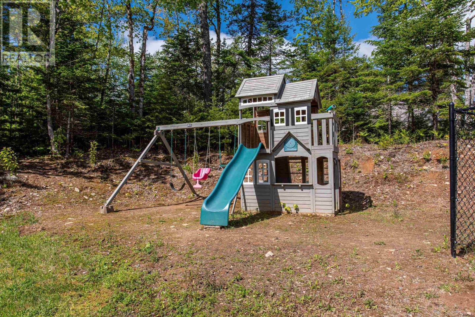 107/109 Bearpaw Drive, Beaver Bank, Nova Scotia  B4G 0C3 - Photo 29 - 202614044