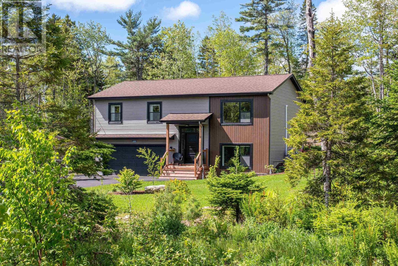 107/109 Bearpaw Drive, Beaver Bank, Nova Scotia  B4G 0C3 - Photo 4 - 202614044