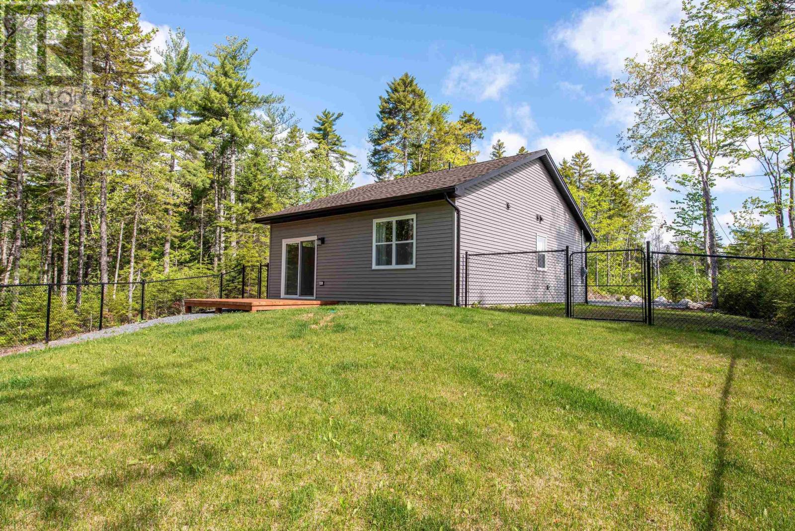 107/109 Bearpaw Drive, Beaver Bank, Nova Scotia  B4G 0C3 - Photo 47 - 202614044
