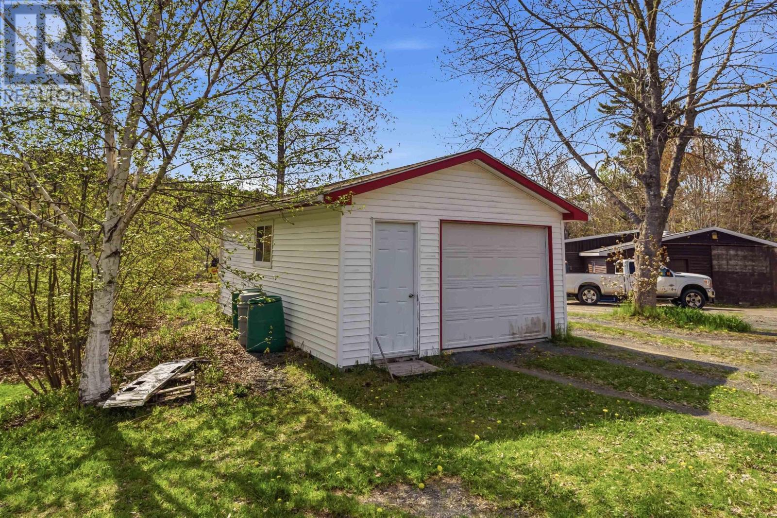 293 Holland Road, Fletchers Lake, Nova Scotia  B2T 1A1 - Photo 3 - 202614342