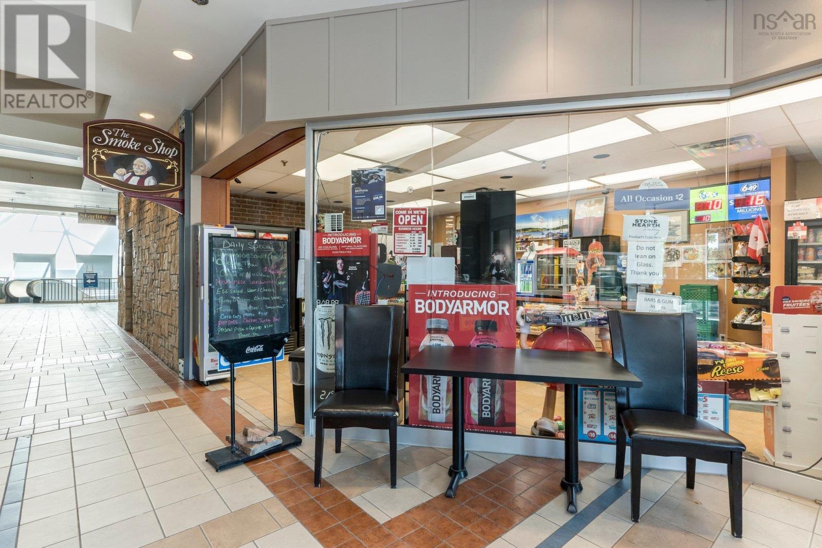 Smoke Shop 7071 Bayers Road, Halifax, Nova Scotia  B3L 2C2 - Photo 3 - 202614363
