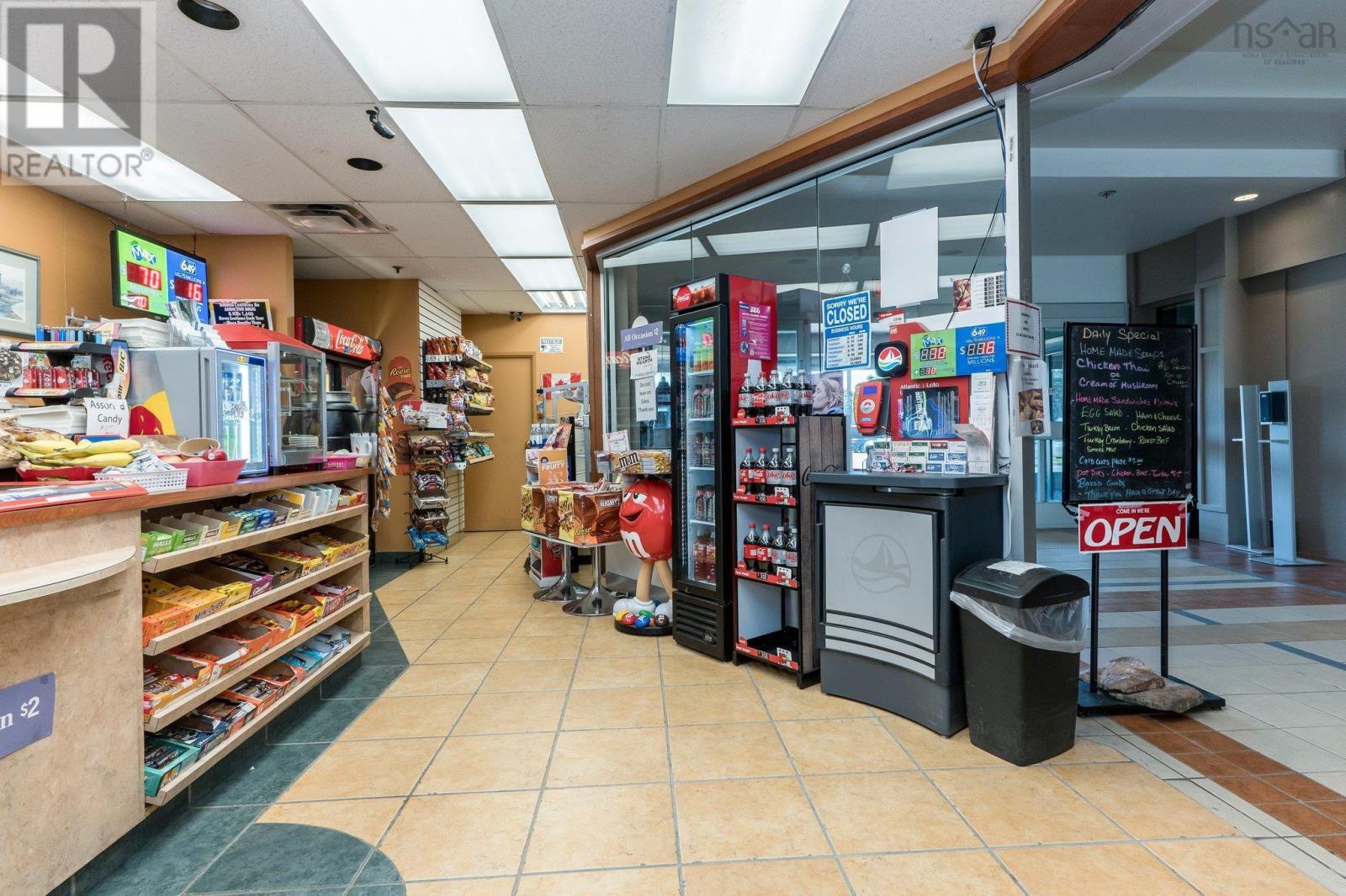 Smoke Shop 7071 Bayers Road, Halifax, Nova Scotia  B3L 2C2 - Photo 9 - 202614363