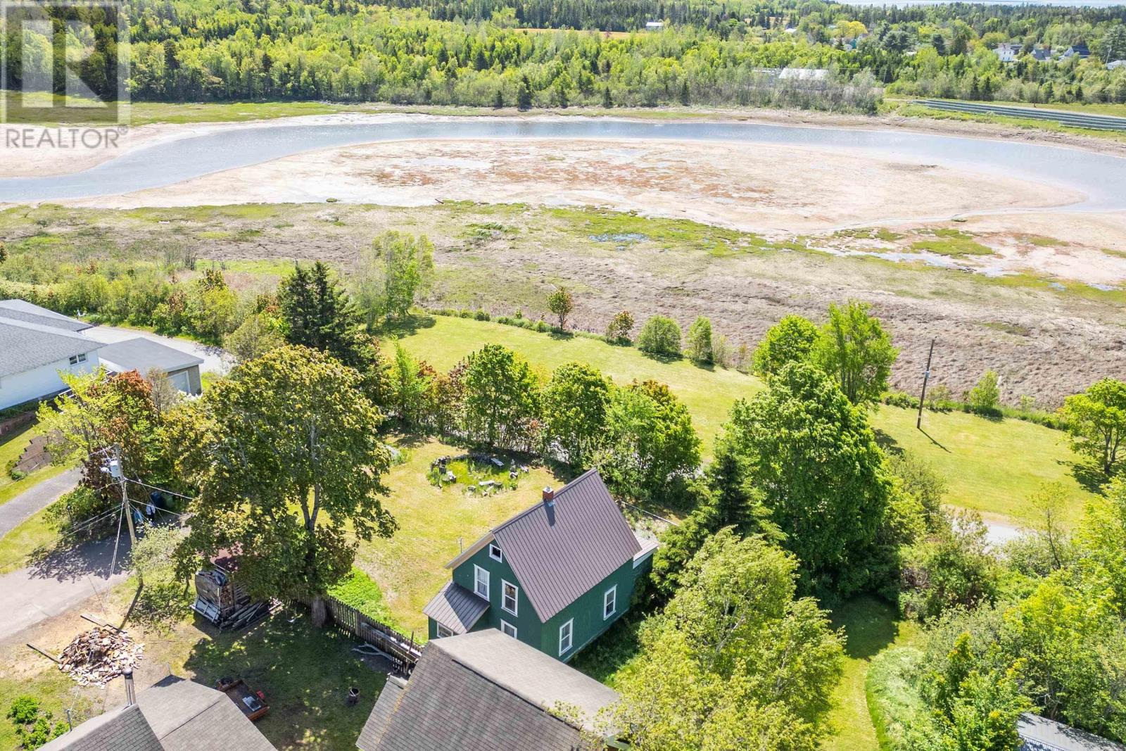 1 Moore Street, Parrsboro, Nova Scotia  B0M 1S0 - Photo 3 - 202614377