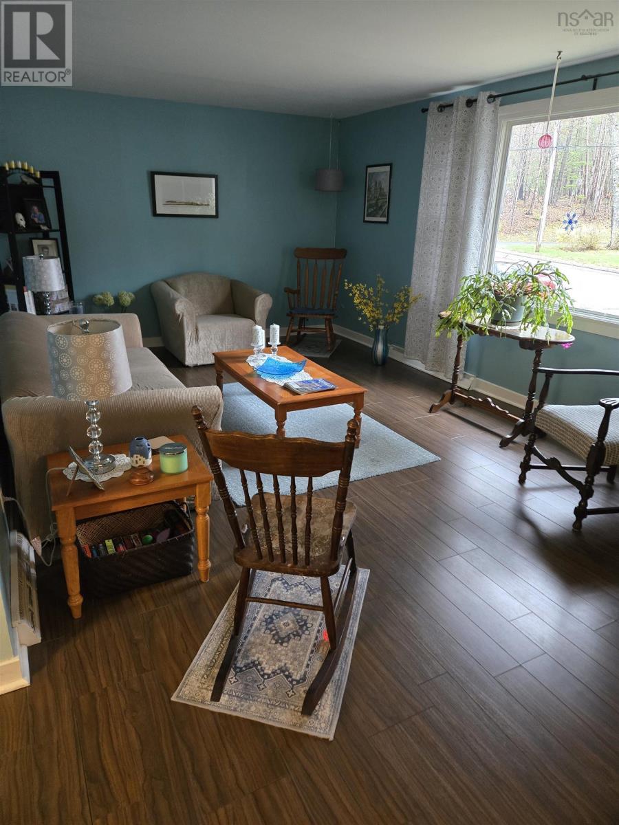 27 Smith Avenue, Bridgewater, Nova Scotia  B4V 1Y2 - Photo 14 - 202614410