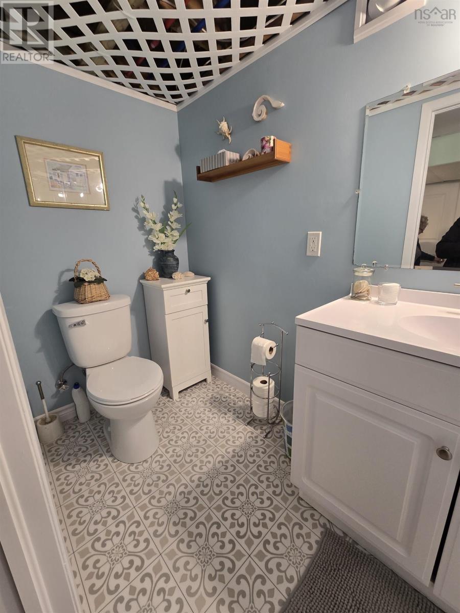 27 Smith Avenue, Bridgewater, Nova Scotia  B4V 1Y2 - Photo 36 - 202614410