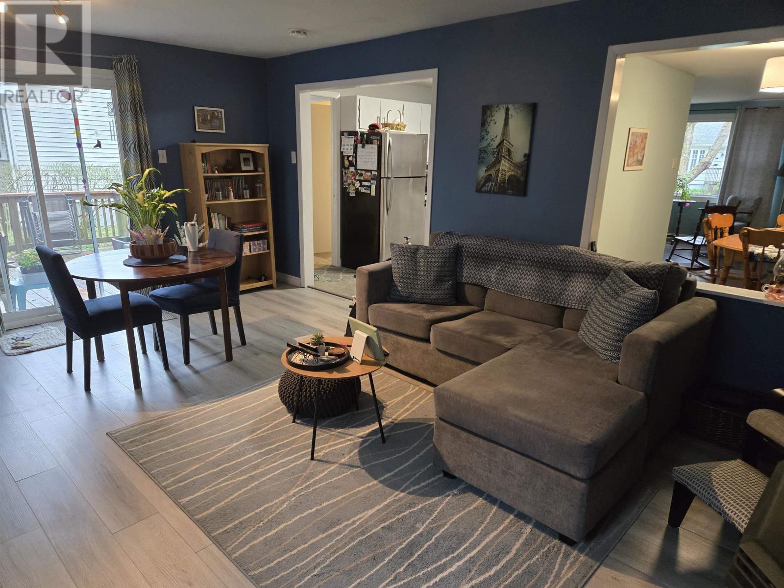 27 Smith Avenue, Bridgewater, Nova Scotia  B4V 1Y2 - Photo 8 - 202614410