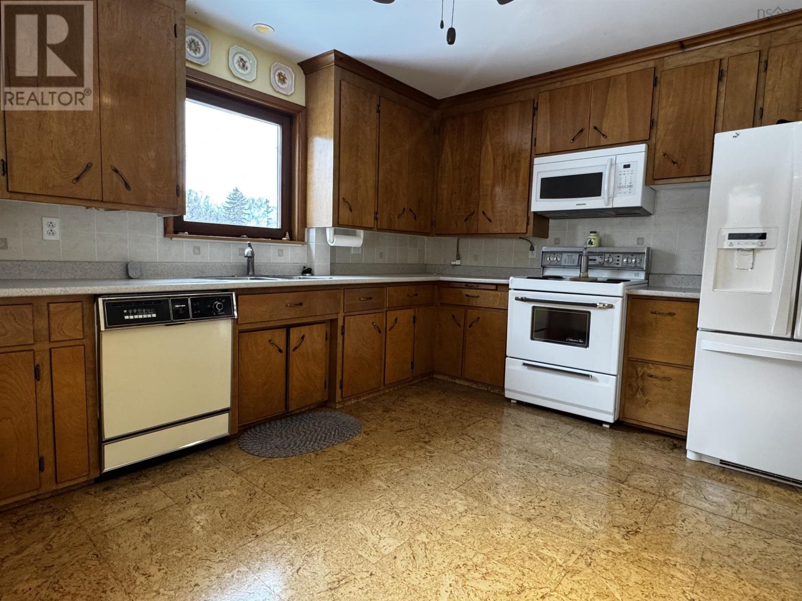 7903 East Bay Highway, Big Pond Centre, Nova Scotia  B1J 1Z3 - Photo 15 - 202614416