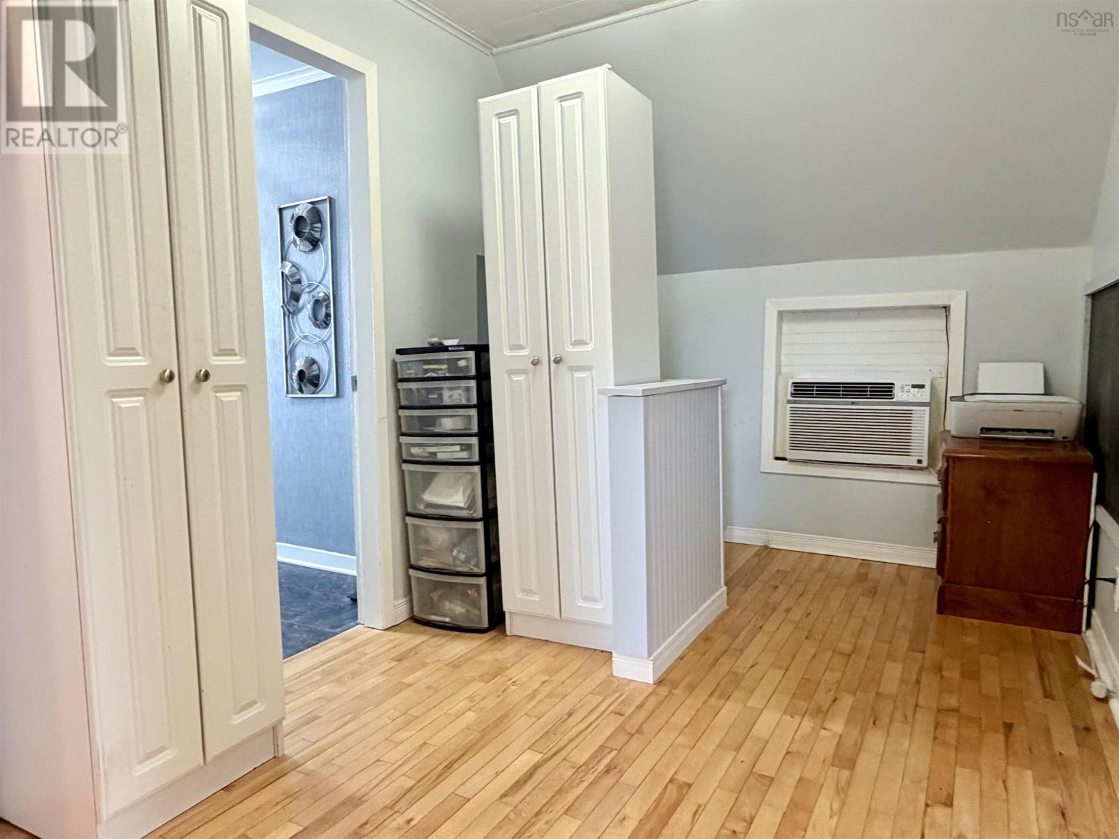 11 Havenside Road, Louisbourg, Nova Scotia  B1C 1N5 - Photo 31 - 202614432