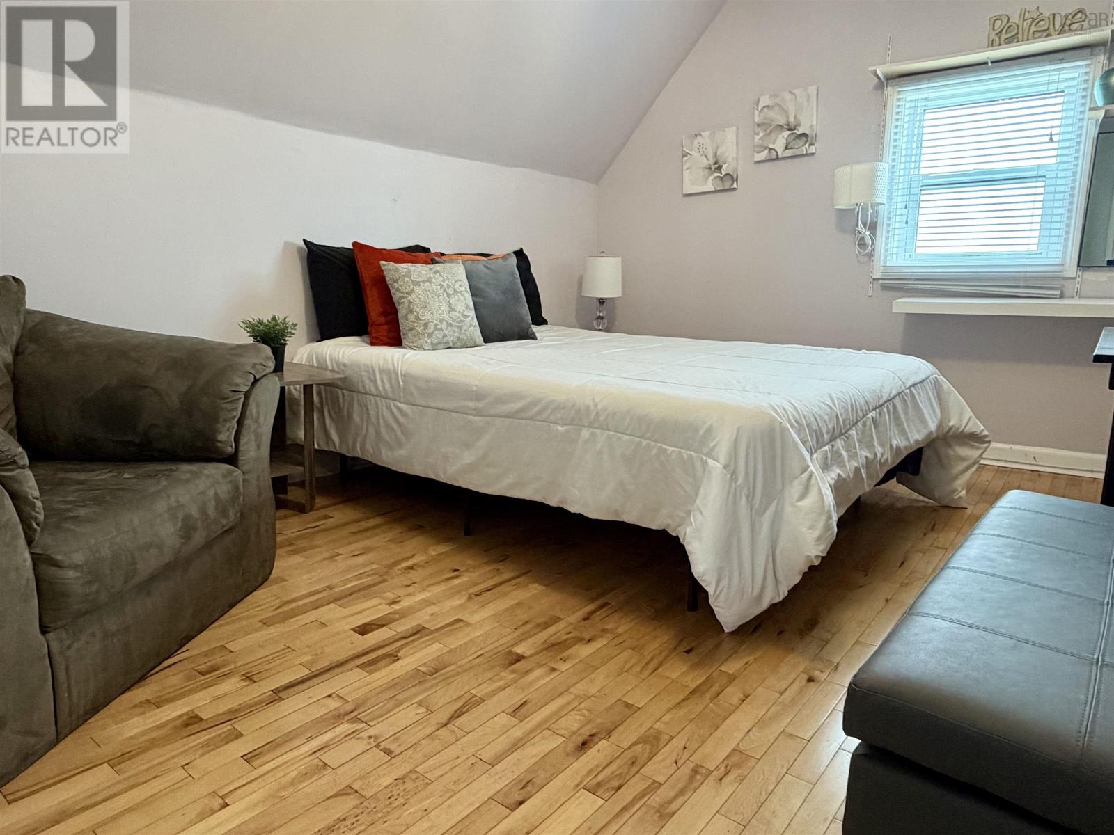 11 Havenside Road, Louisbourg, Nova Scotia  B1C 1N5 - Photo 41 - 202614432