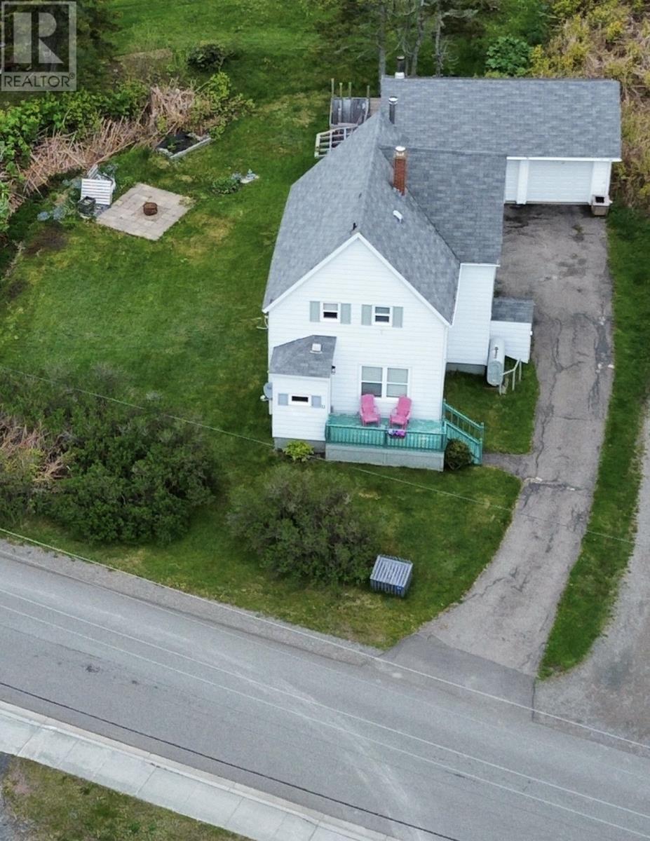 11 Havenside Road, Louisbourg, Nova Scotia  B1C 1N5 - Photo 8 - 202614432