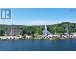 Lot 1 Highway 3, mahone bay, Nova Scotia