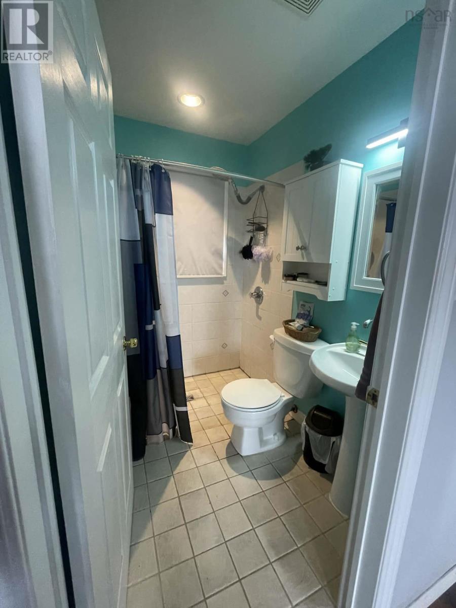201 Sydney Road, Port Hawkesbury, Nova Scotia  B9A 3A8 - Photo 11 - 202614741