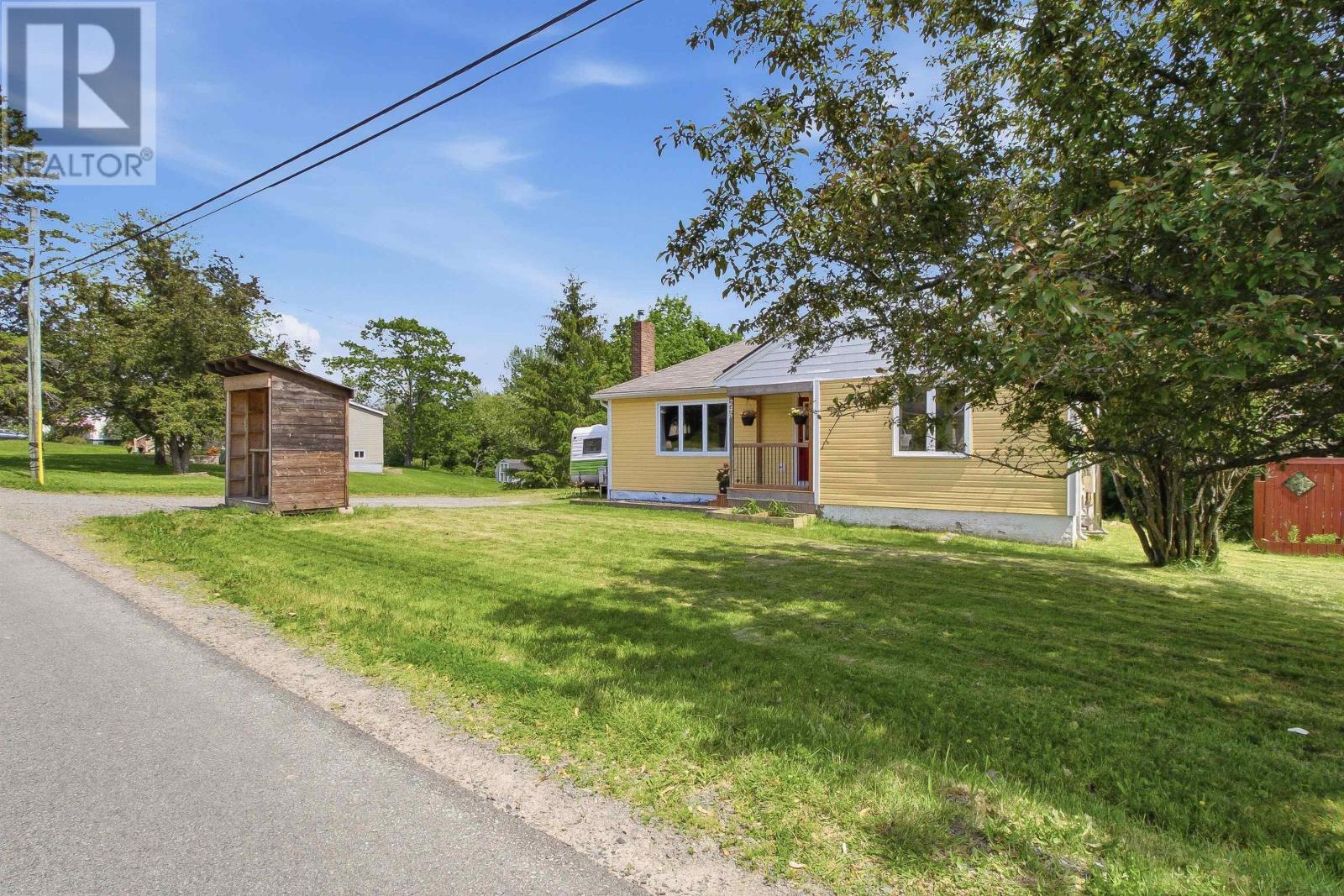 245 Town Road, Falmouth, Nova Scotia  B0P 1P0 - Photo 3 - 202614751