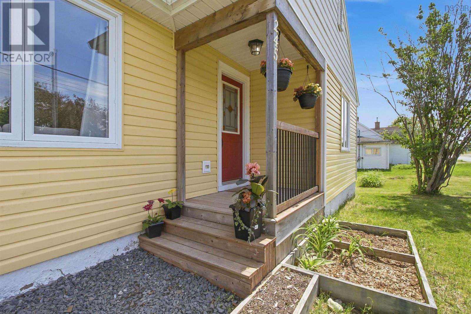 245 Town Road, Falmouth, Nova Scotia  B0P 1P0 - Photo 4 - 202614751