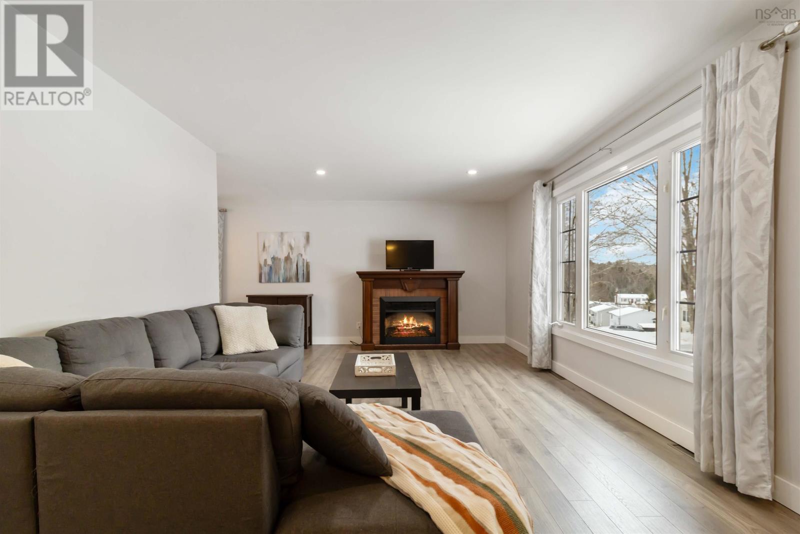 171 Centennial Avenue, Lunenburg, Nova Scotia  B0J 2C0 - Photo 9 - 202614801