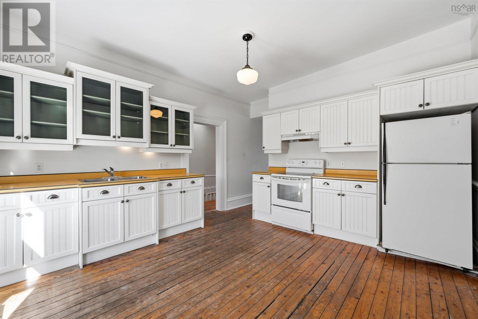 2048 Creighton Street, Halifax, Nova Scotia  B3K 3R2 - Photo 4 - 202614831