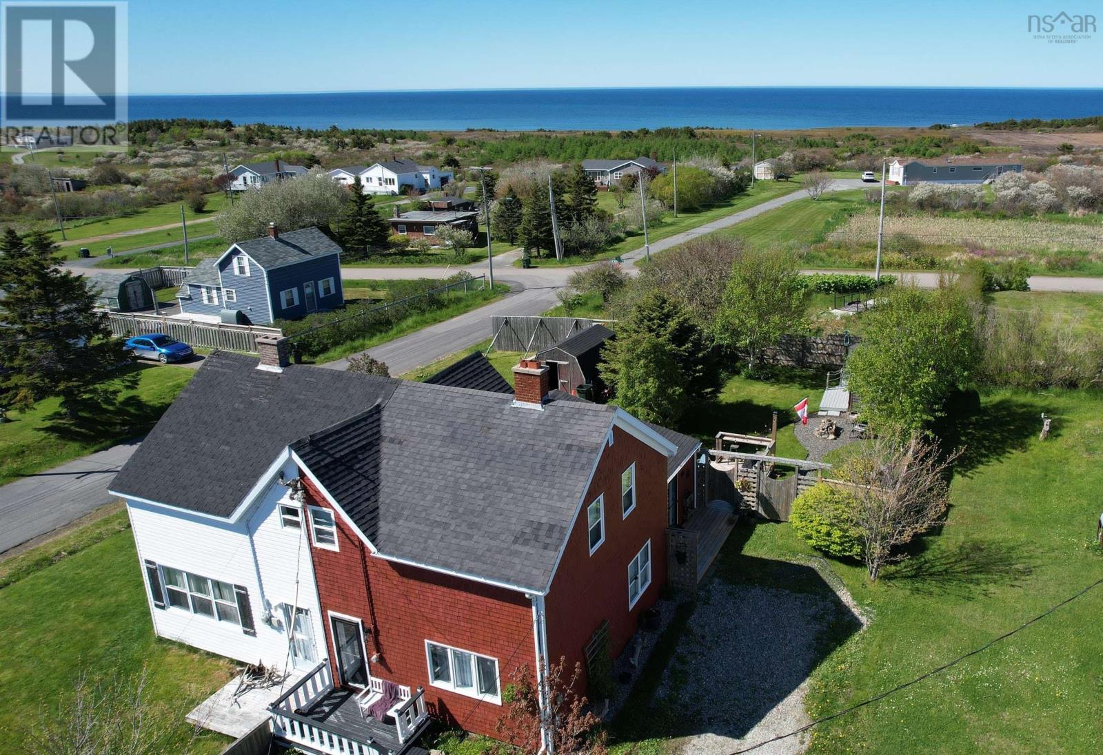 134 Centre Avenue, Donkin, Nova Scotia  B1A 6N6 - Photo 2 - 202614916