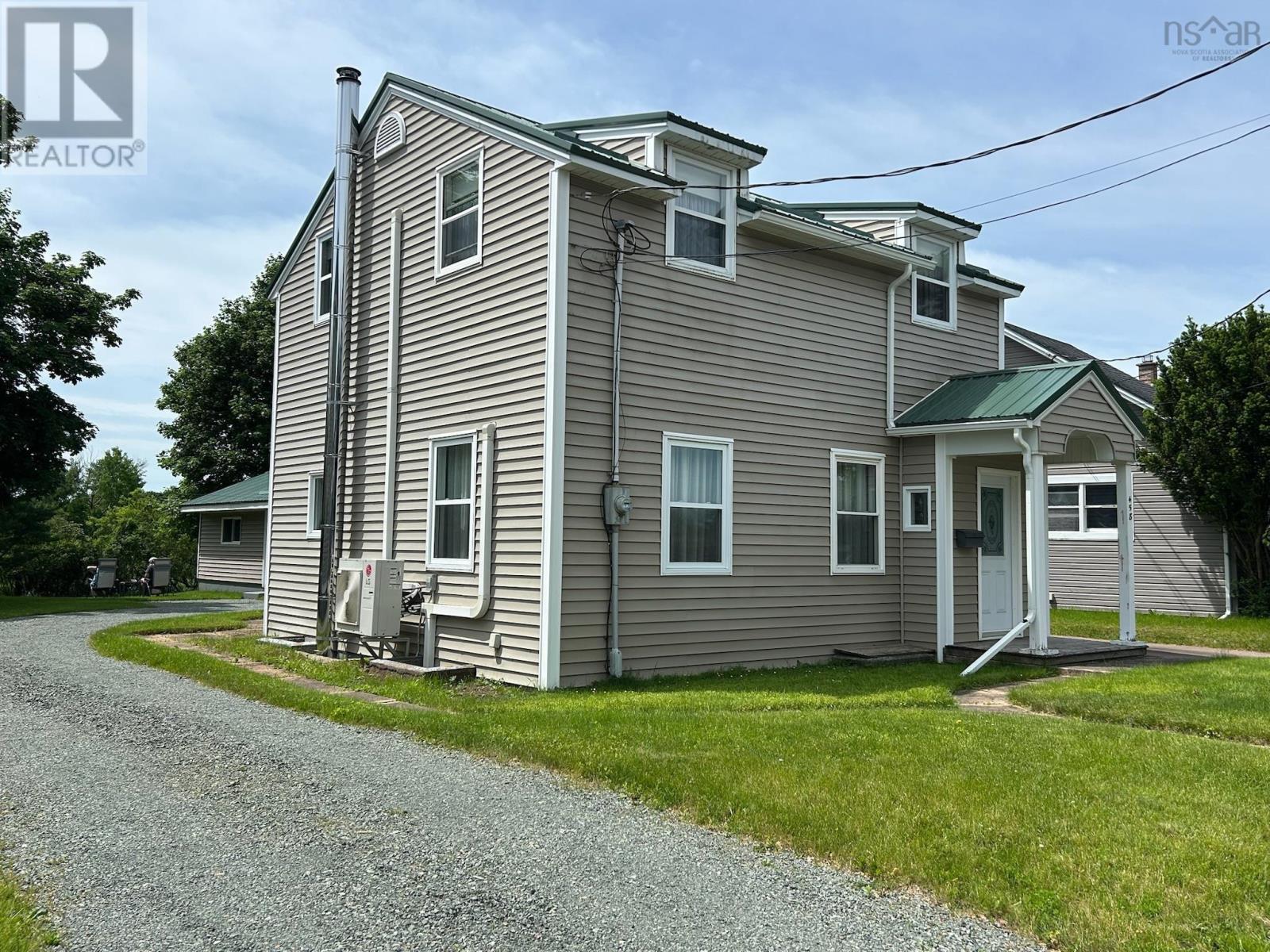 458 Robie Street, Truro, Nova Scotia  B2N 1M3 - Photo 2 - 202615033